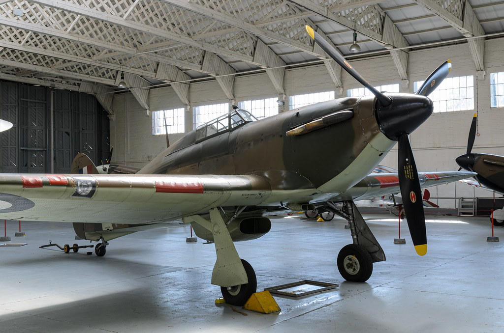 Imperial War Museum Duxford IWM plane industrial.jpg