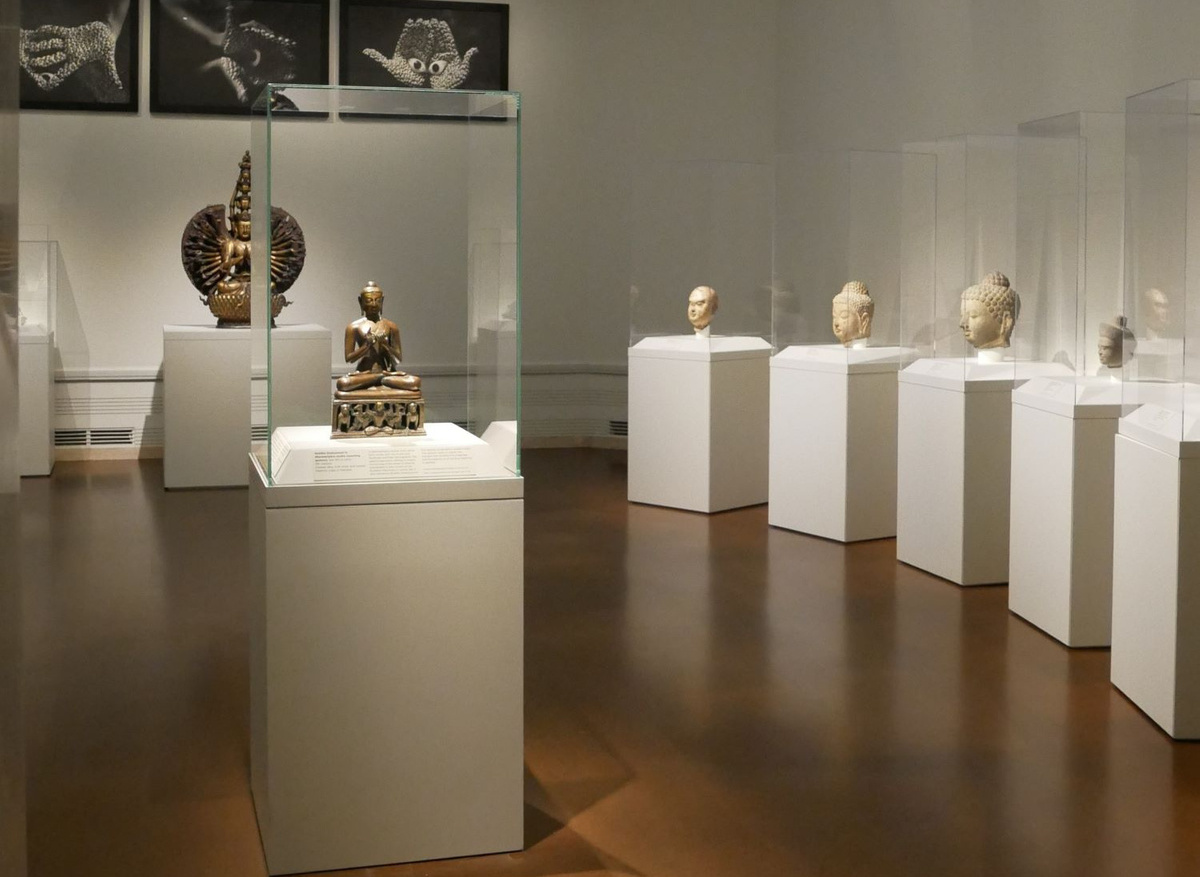 Installation view of the Buddha Shakyamuni in the exhibition “Boundless: Stories of Asian Art” at the Asian Art Museum