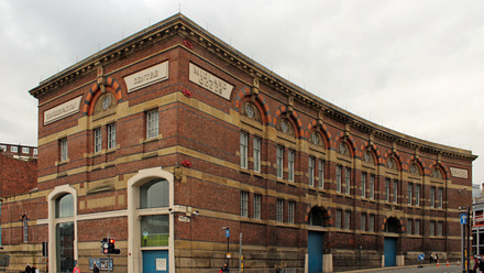 Midland_Railway_goods_warehouse,_Liverpool.jpeg 1